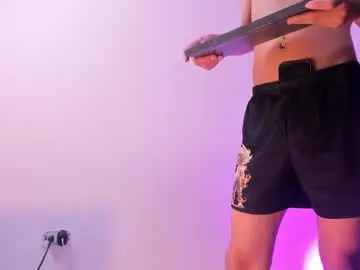 leohard_ from chaturbate