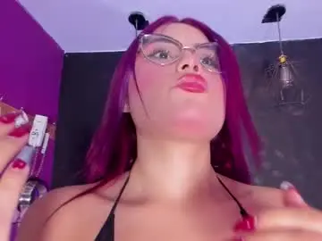 Chaturbate Live Sex Cam of sommer_alexa