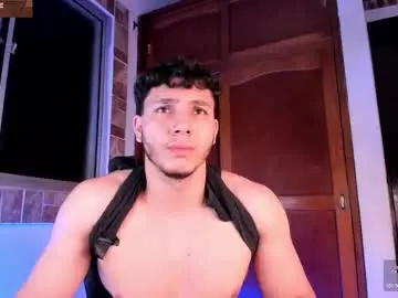 Chaturbate Live Sex of max_valiant1