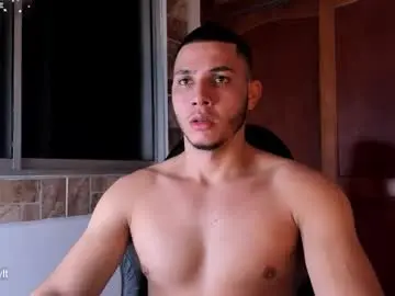 Chaturbate Live Sex of max_valiant1