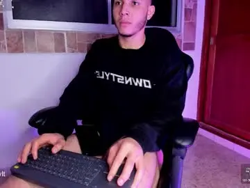 Chaturbate Adult Video Chat of max_valiant1