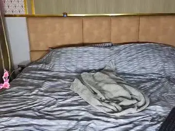 Chaturbate Live Sex Cam of _aura_18