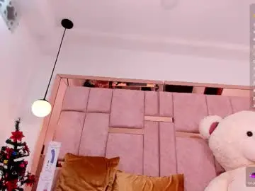 emily_daarell from chaturbate