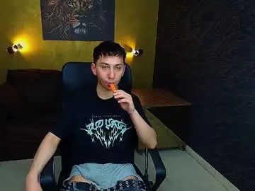 Chaturbate Live Sex Cam of bronxpoe