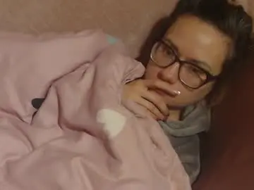 Chaturbate Live Sex Cam of candylady136