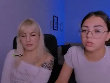 Chaturbate Free Porn Cam of kleri_paint