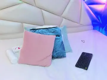 laurettedela_roux from chaturbate