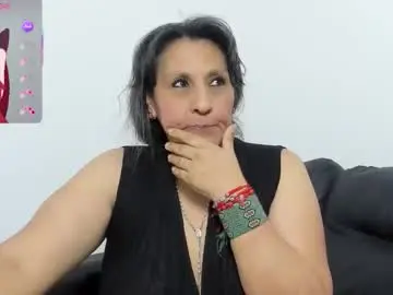 Chaturbate Free Live Porn of merlyna_goldens