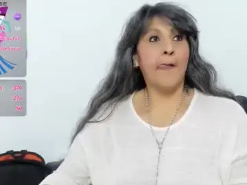 Chaturbate Live Sex Cam of merlyna_goldens