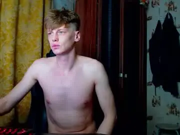 Chaturbate Live Sex Cam of shyredstar