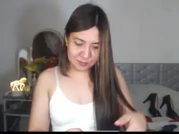 Chaturbate Live Sex Cam of stellahugets