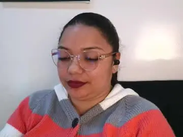 Chaturbate Live Sex Cam of virtual_charm