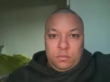 brad_368 from chaturbate