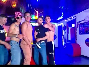 Chaturbate Nude Webcam of crismens