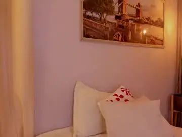 Chaturbate Best live sex cam show of mia_white11