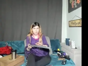 Chaturbate Live Sex Cam of roxihazeleyes