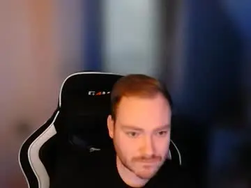 sub_austr from chaturbate