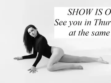 Chaturbate Live Sex Cam of vikibellson