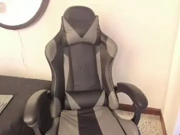 emily_cooper_01 from chaturbate