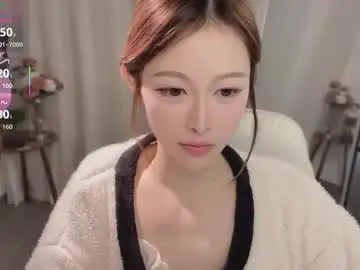 Chaturbate Live Porn of hailili_