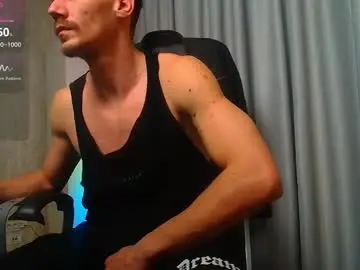 Chaturbate Live Sex Cam of mateobenjamin