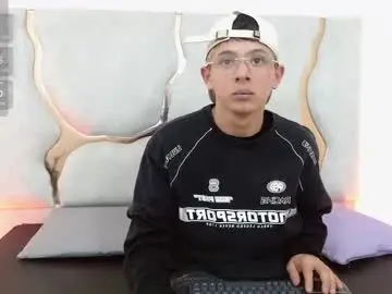 Chaturbate Adult Webcam of rooy_tay