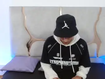 Chaturbate Watch Live Sex Cams of rooy_tay