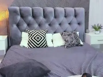 Chaturbate Live Sex Cam of lexirayne