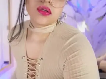 Chaturbate Live Sex Cam of emma__walkerr_