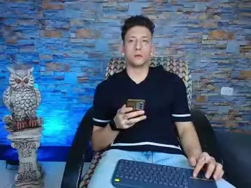 Chaturbate Sex Cam of maykol_victoria