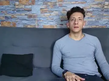 Chaturbate Free Live Porn of maykol_victoria