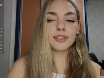 Chaturbate Best live sex cam show of pricillahoinacki