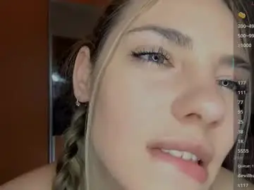 Chaturbate Adult Video Chat of pricillahoinacki