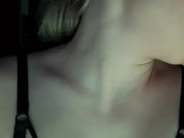 Chaturbate Best live sex cam show of pricillahoinacki