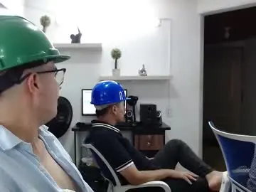 Chaturbate Free Porn Cam of dylan_santiago