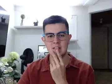 Chaturbate Free Live Porn of dylan_santiago