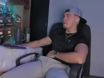 Chaturbate Watch Live Sex Cams of gael_williams4