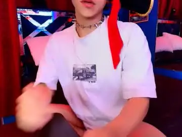 Chaturbate Free Live Porn of luke_howland