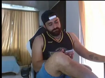 Chaturbate Adult Video Chat of aronmiller404