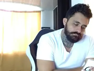 Chaturbate Watch Live Sex Cams of aronmiller404