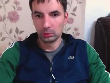 Chaturbate Live Sex Cam of gianni_lion