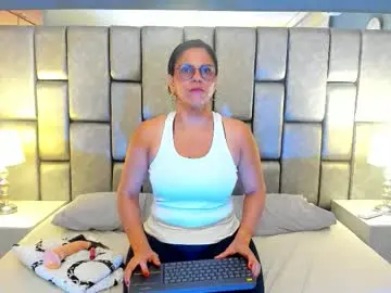 Chaturbate Adult Webcams of ivonnesmith_