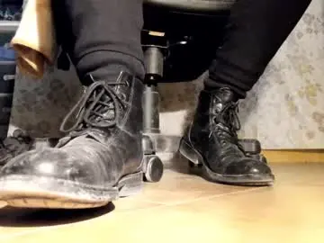 Chaturbate Live Porn of pablomenesssl