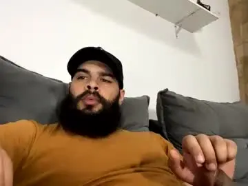 Chaturbate Free Porn Cam of beardmax