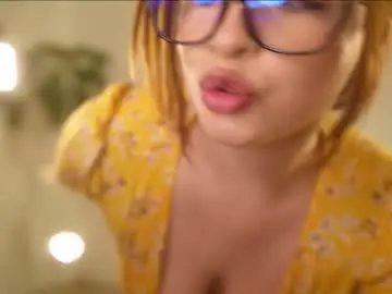 Chaturbate Private Sex Chat of camidoll_10