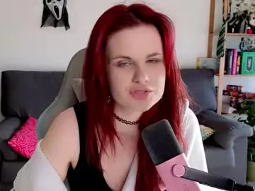 Chaturbate Live Sex of dellacrush_