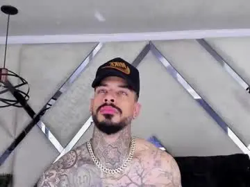 Chaturbate Adult Webcams of vinzenzrizzo