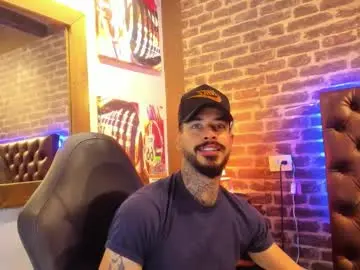 Chaturbate Free Live Porn of vinzenzrizzo