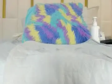 Chaturbate Live Sex of violeet_gray