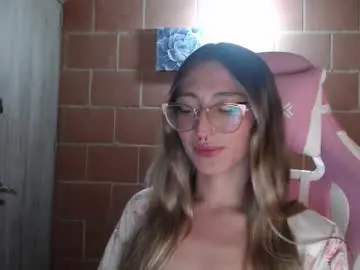 andrea_camila from chaturbate